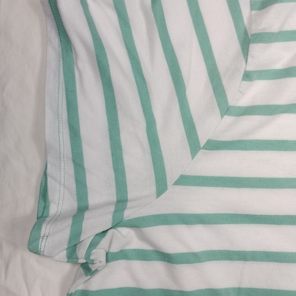 Torrid classic fit womens top size 4X - Picture 3 of 9